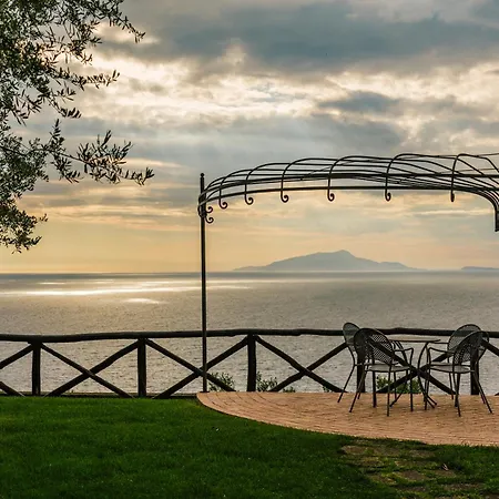 Lantgård Torre Cangiani Massa Lubrense