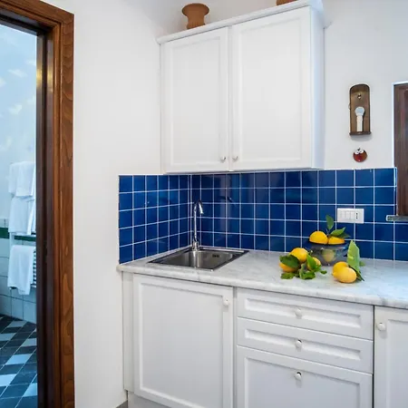 Farm stay Torre Cangiani Massa Lubrense