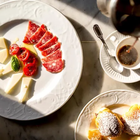 Torre Cangiani Farma Massa Lubrense