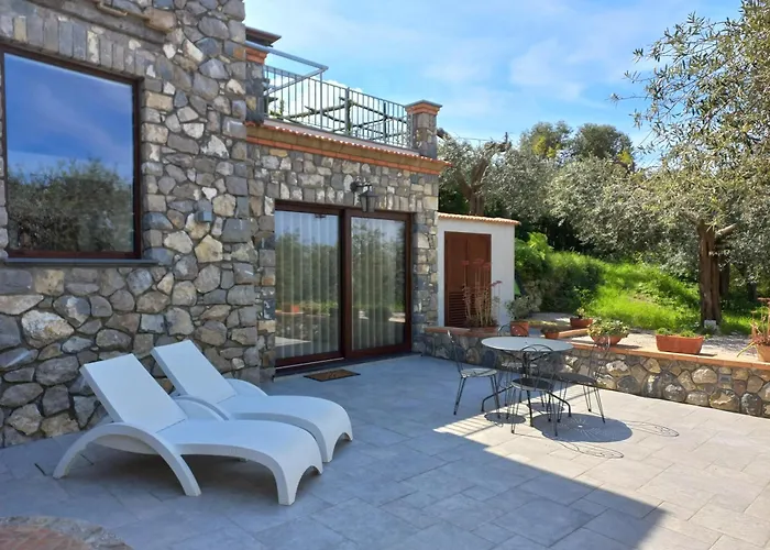 Agroturismo Torre Cangiani Massa Lubrense