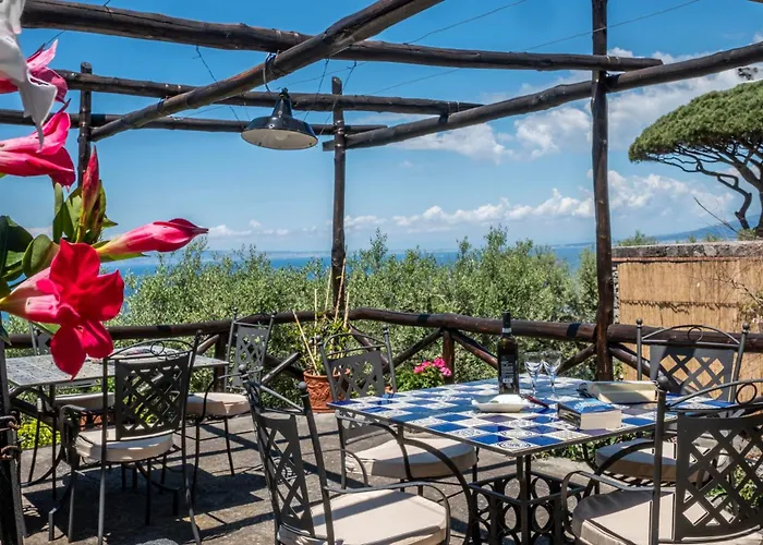 Agroturismo Torre Cangiani Massa Lubrense
